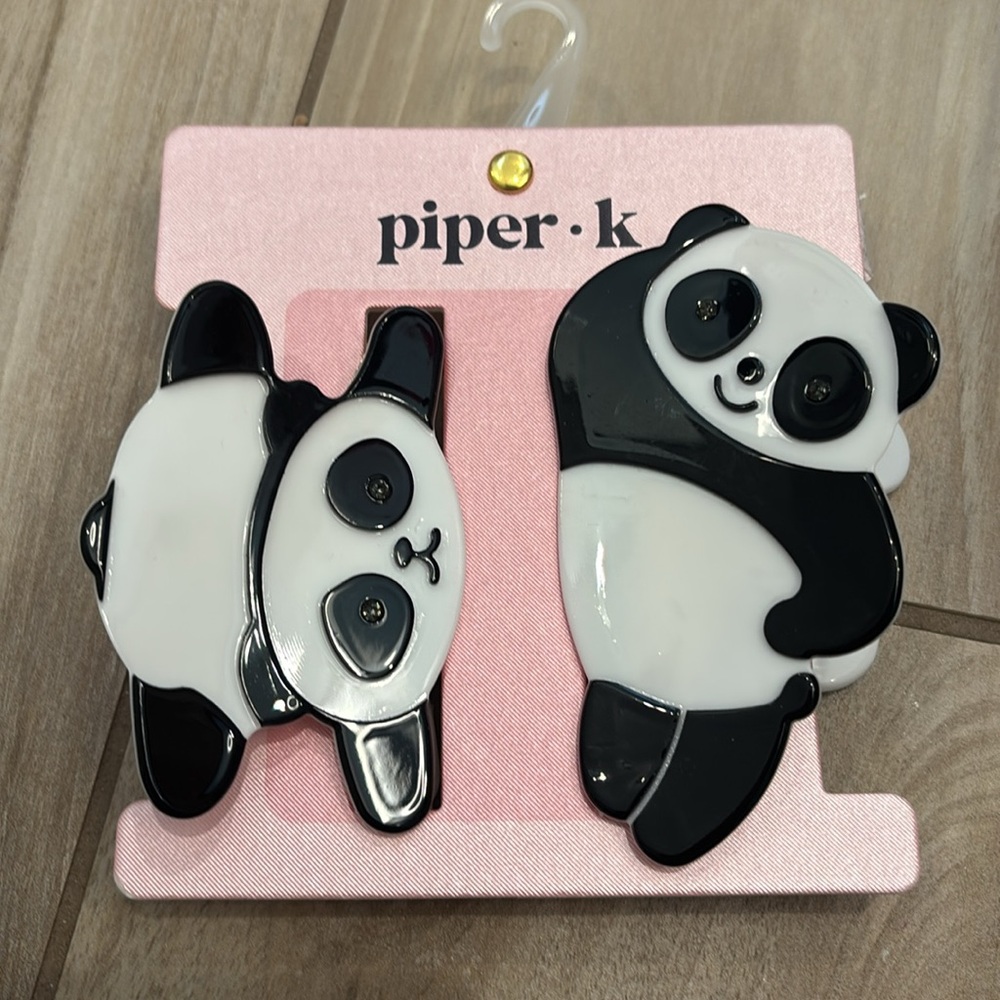 NWT Piper K Panda Hair Claw Clips